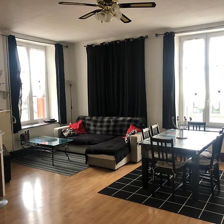 Appartement Spacieux Flize Extérieur photo